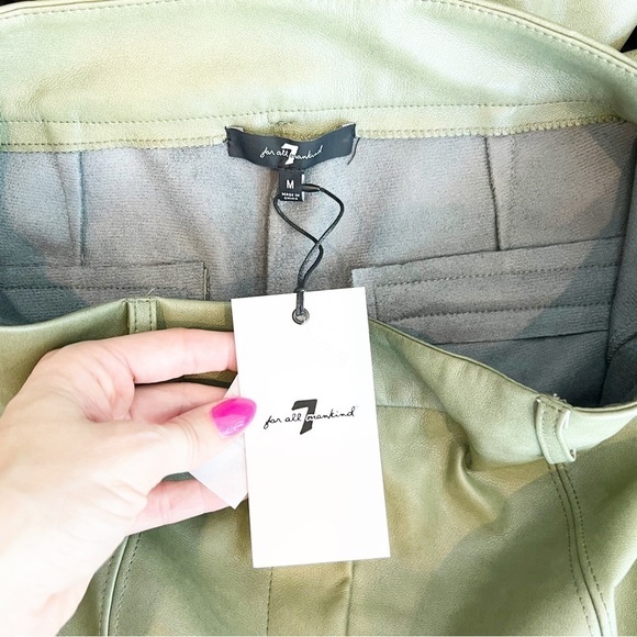 NEW 7 For All Mankind Women's Faux Leather Wide Leg Crop Pants Green Medium - Picture 6 of 7